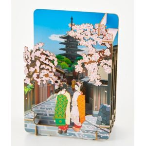ウラノ 京都・二年坂五重の塔と舞妓